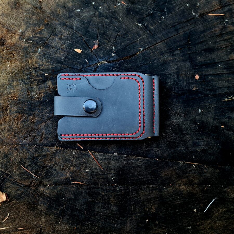 Wallet made by hand in leather