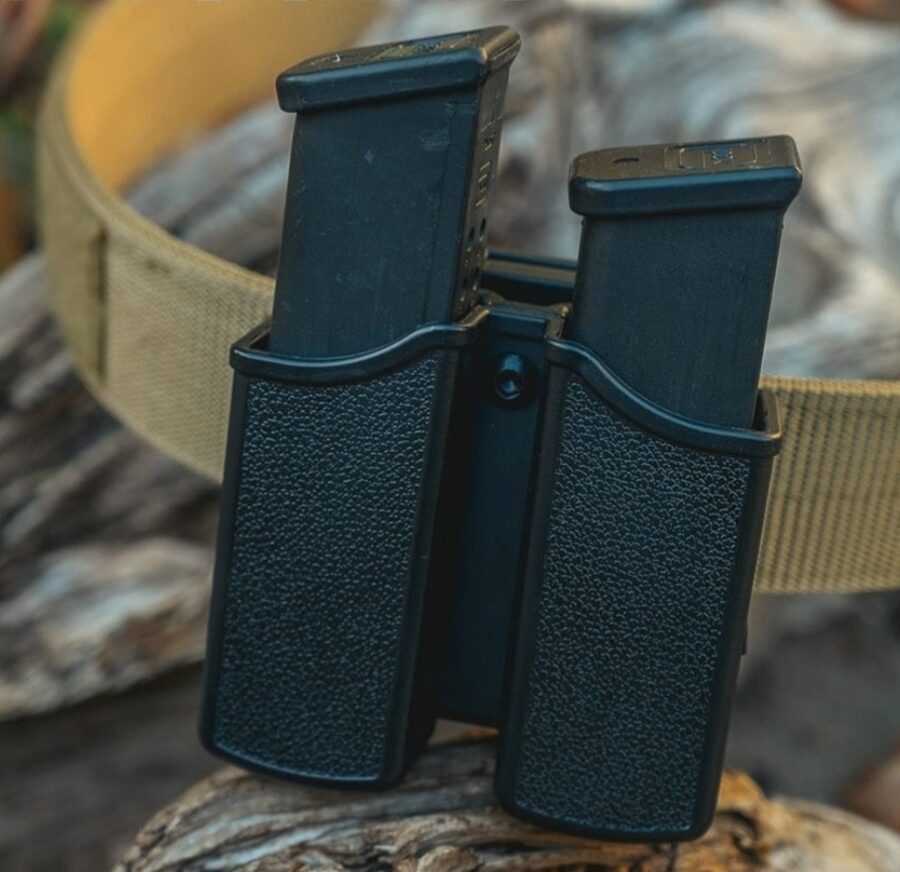 Tactical double Magazine carrier